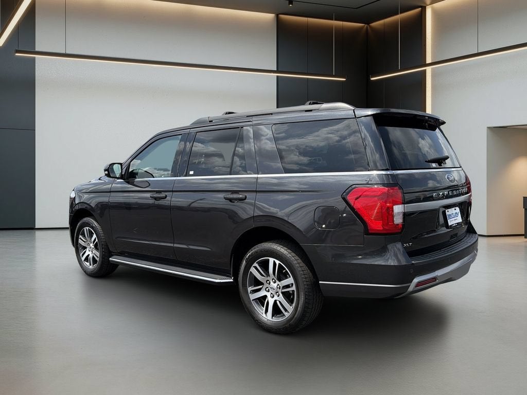 2023 Ford Expedition — rear three-quarter view