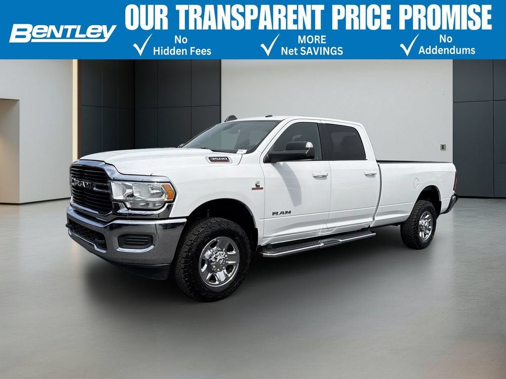 2021 RAM 3500 Big Horn Crew Cab 4x4 8' Box in White — front three-quarter view