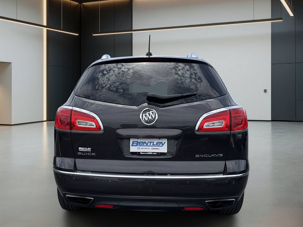 2016 Buick Enclave — detail view