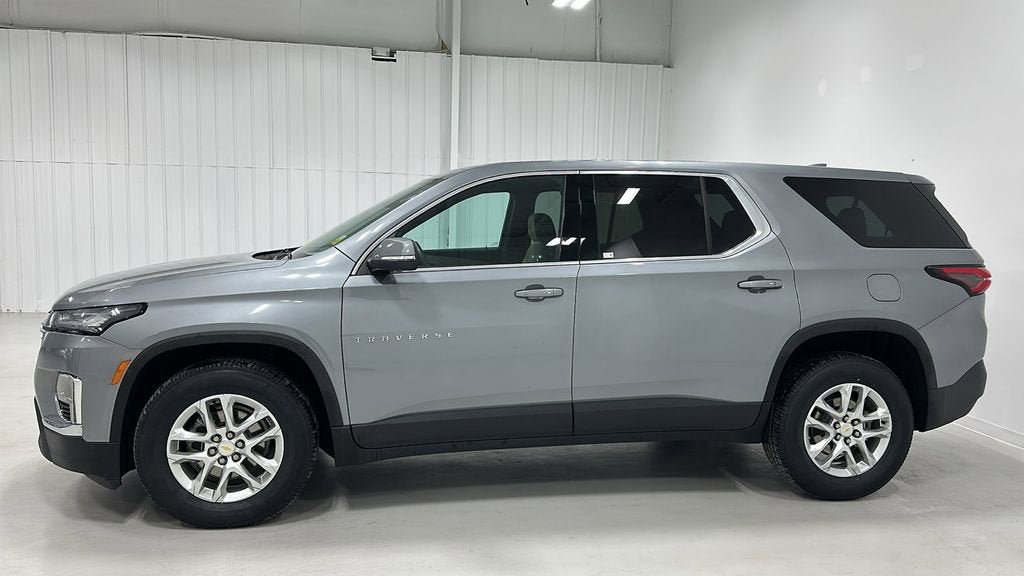 2023 Chevrolet Traverse — side profile view