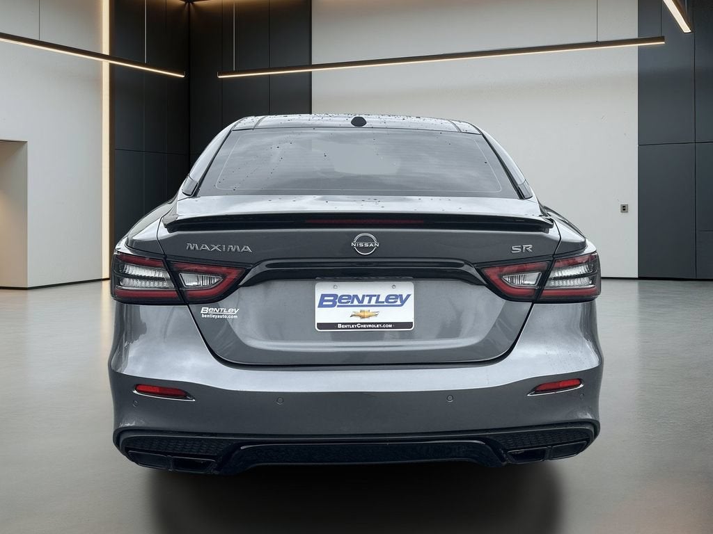 2023 Nissan Maxima — detail view